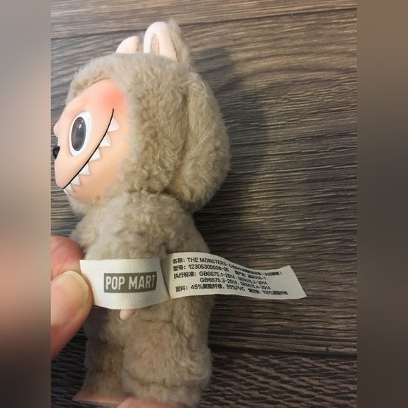 Popmart Labubu - Picture 2 of 3